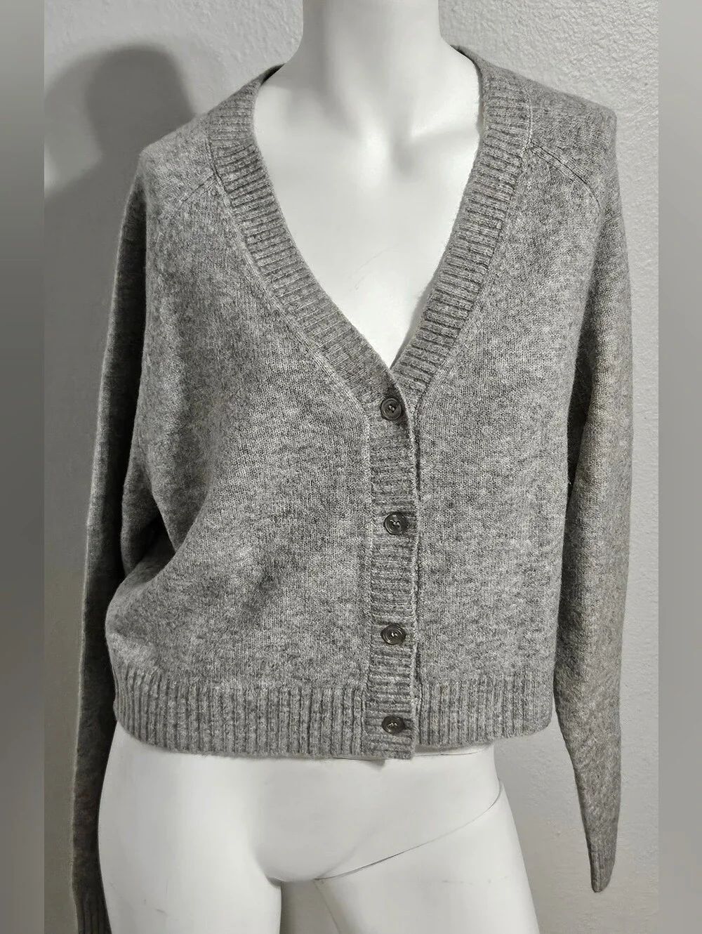 NWT Zara Wool Blend V-Neck Cropped Cardigan size L